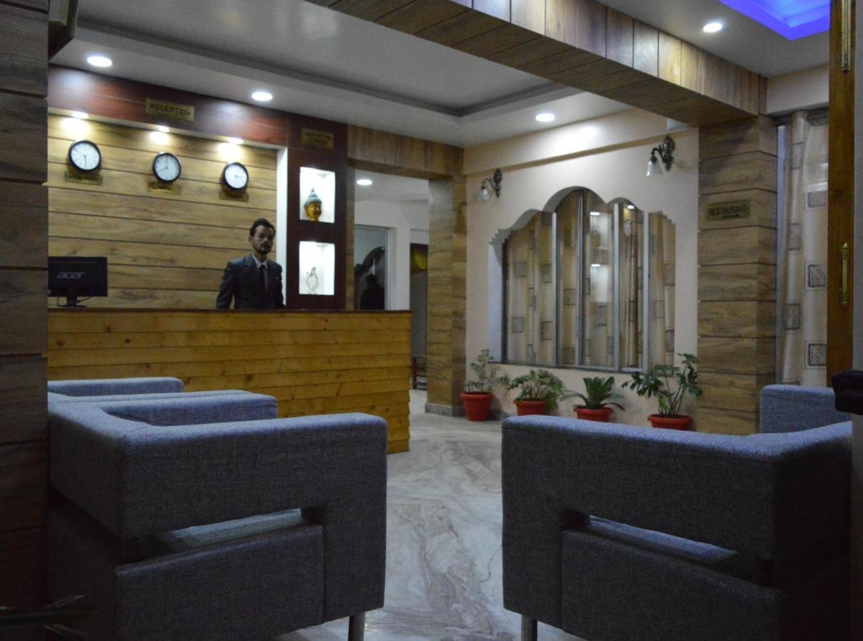 Hotel Golden Dolma Darjeeling  Esterno foto